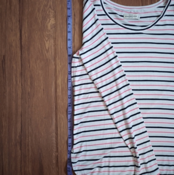 Abercrombie & Fitch Long Sleeve Tees - Picture 6 of 8